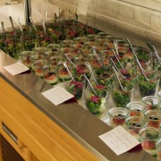 Vorspeisen und "Häppchen" auf dem Catering Buffet